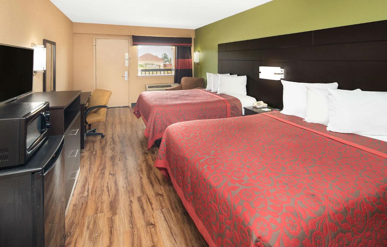Days Inn By Wyndham Tupelo Exterior photo